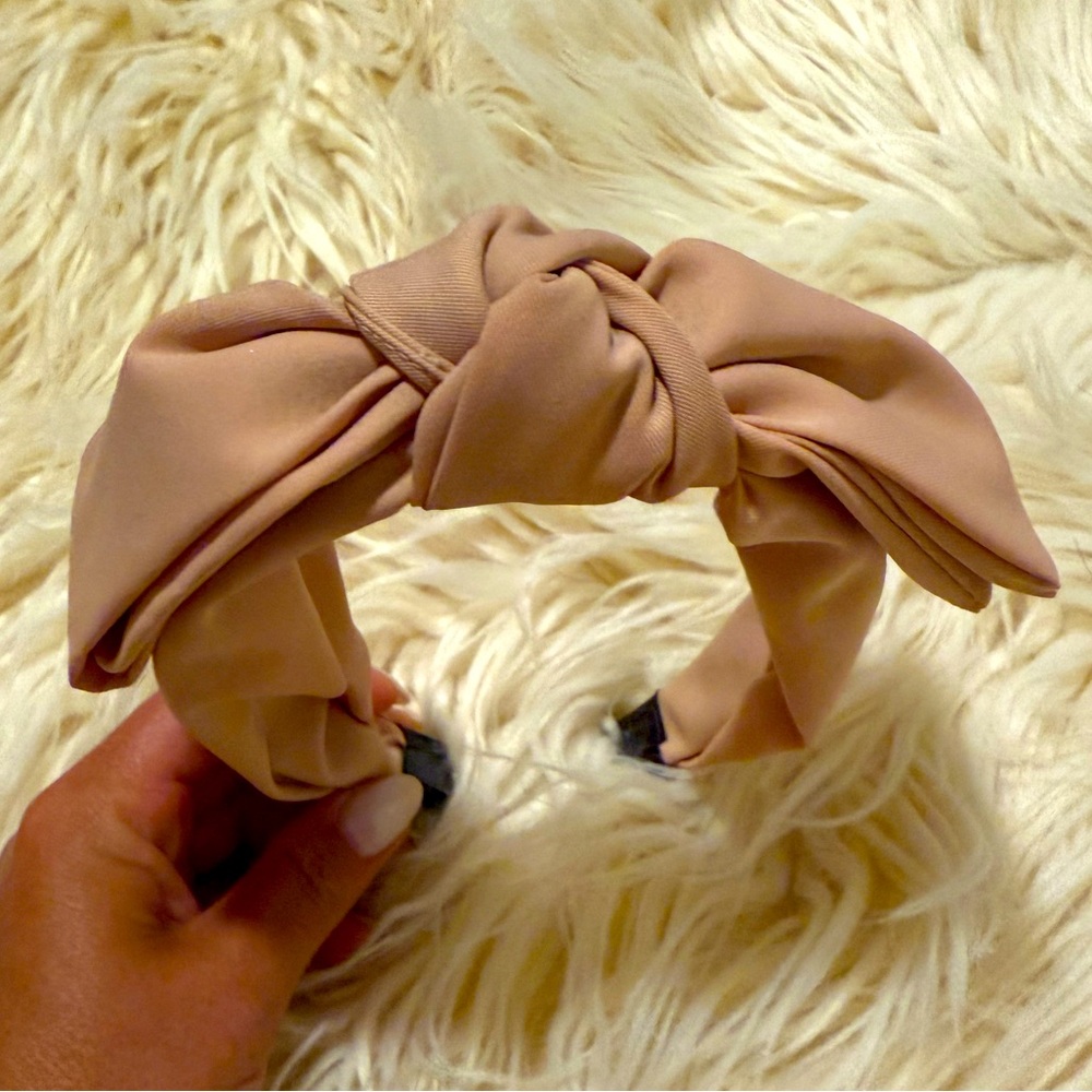 Mauve bow headband